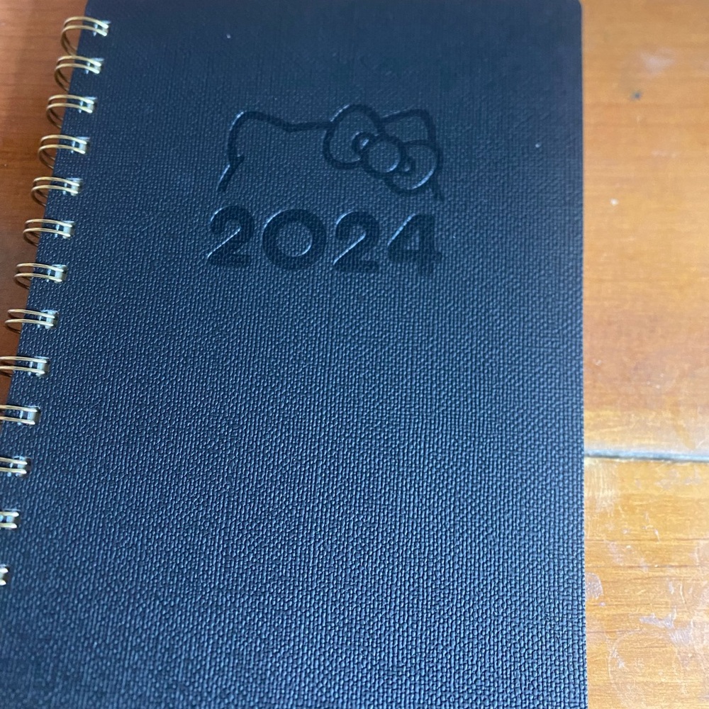 Hello kitty bundle - Picture 3 of 5